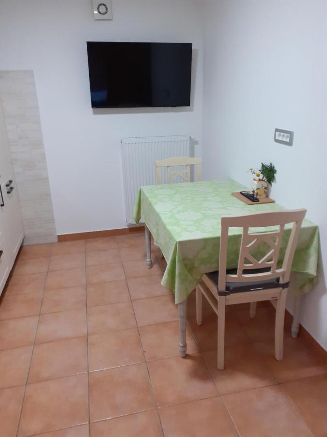 Apartma Elizabeth Srpenica Exterior photo